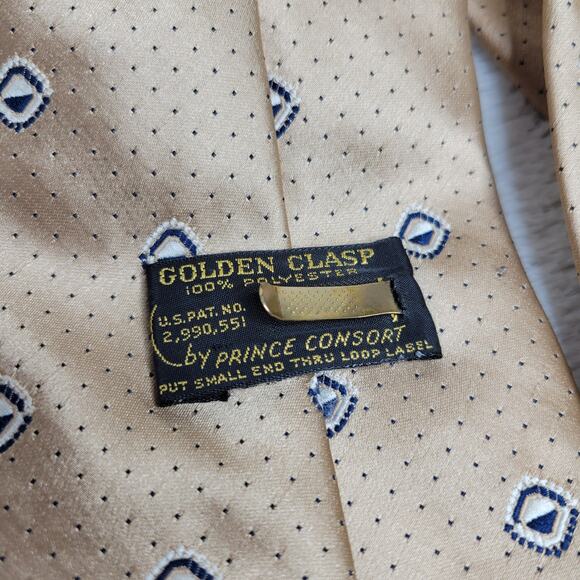 VTG 70s Golden Clasp by Prince Consort Gold Wide Kipper Polyester Point Neck Tie - Picture 6 of 12